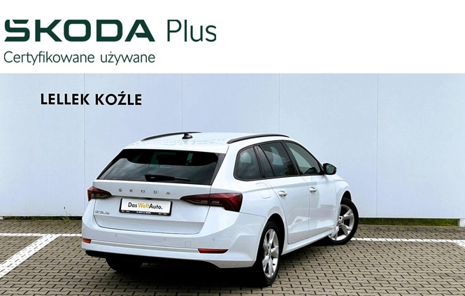 Skoda Octavia cena 105900 przebieg: 114009, rok produkcji 2022 z Gniew małe 106